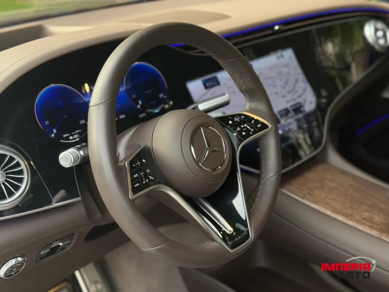 Mercedes-Benz Maybach EQS SUV - фото 27