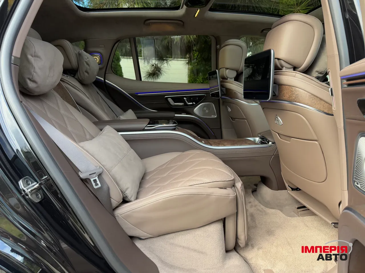 Mercedes-Benz Maybach EQS SUV - фото 65