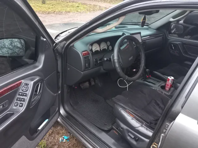 Jeep Grand Cherokee - фото 4