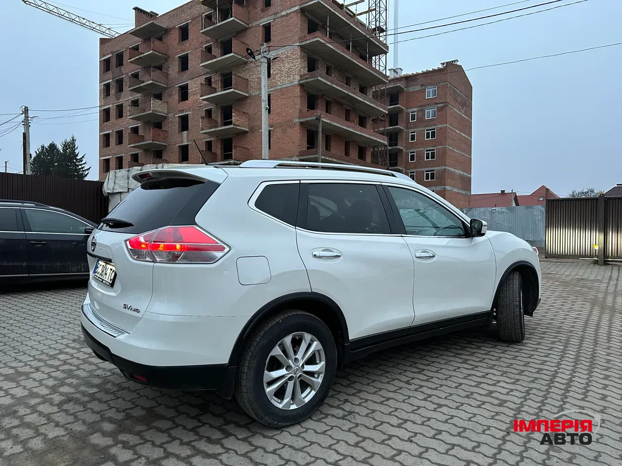 Nissan Rogue - фото 1