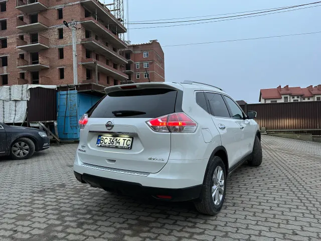 Nissan Rogue - фото 2