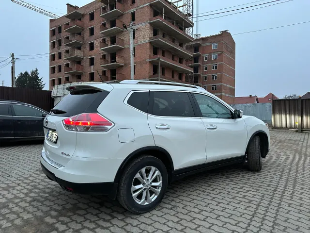 Nissan Rogue - фото 1