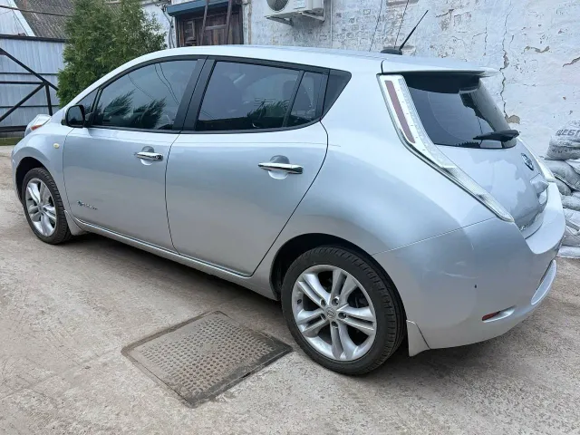 Nissan Leaf - фото 5