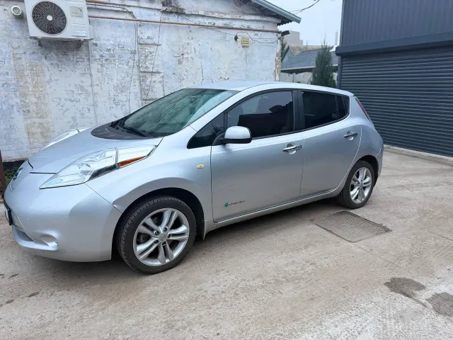 Nissan Leaf - фото 4