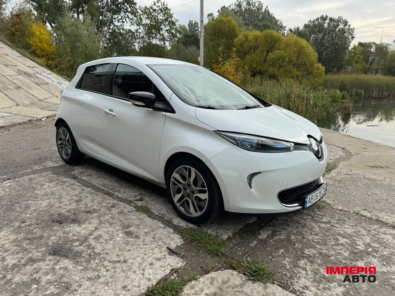Renault ZOE - фото 2