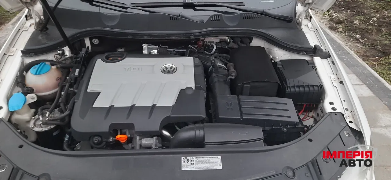 Volkswagen Passat - фото 17