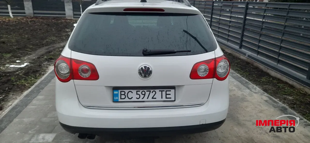 Volkswagen Passat - фото 6