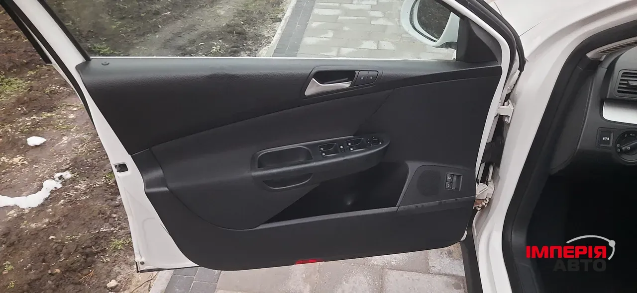 Volkswagen Passat - фото 14