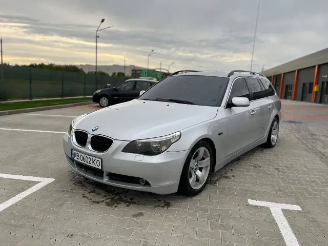 BMW 5 серії - фото 1