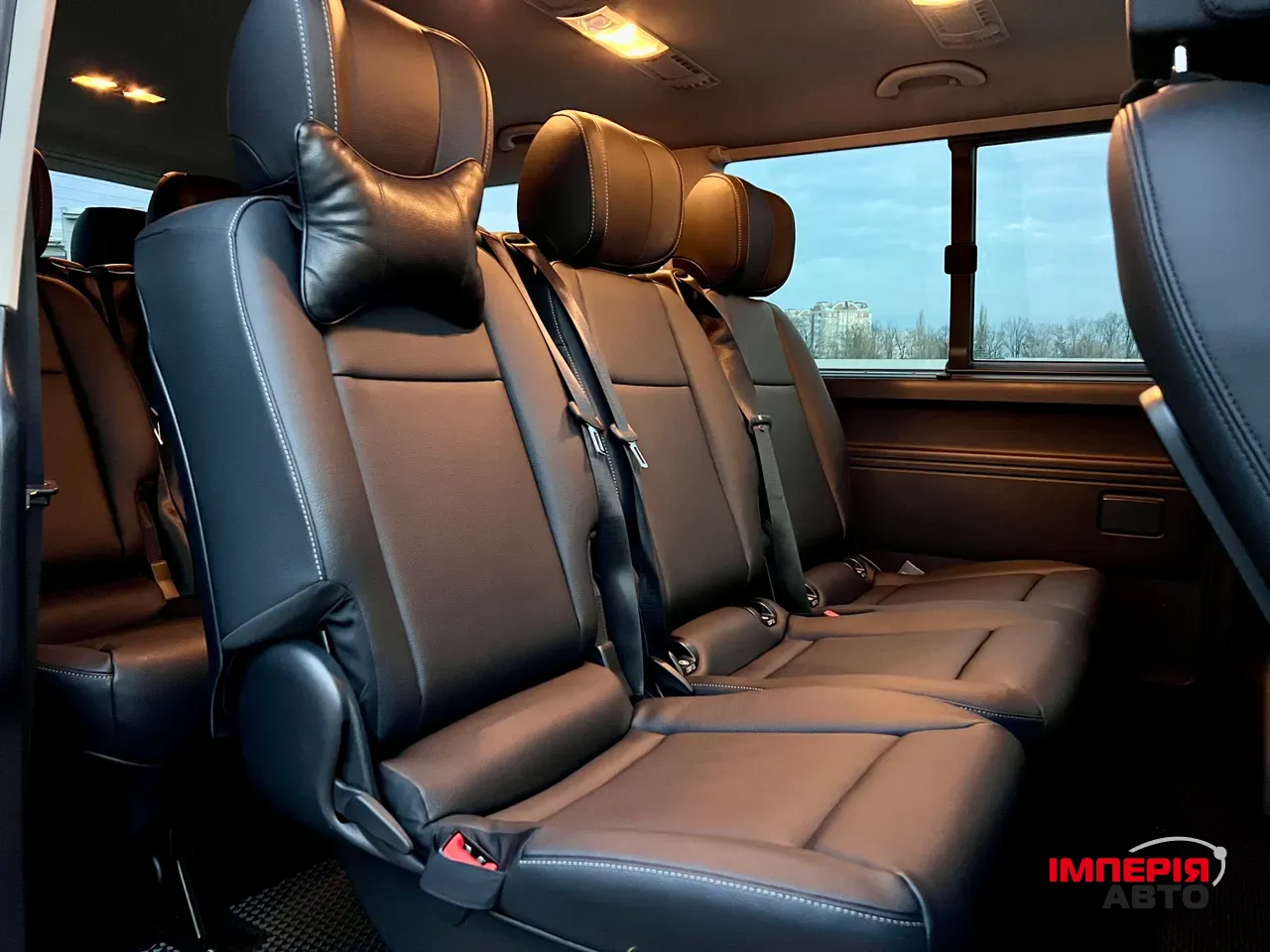 Volkswagen Caravelle - фото 1