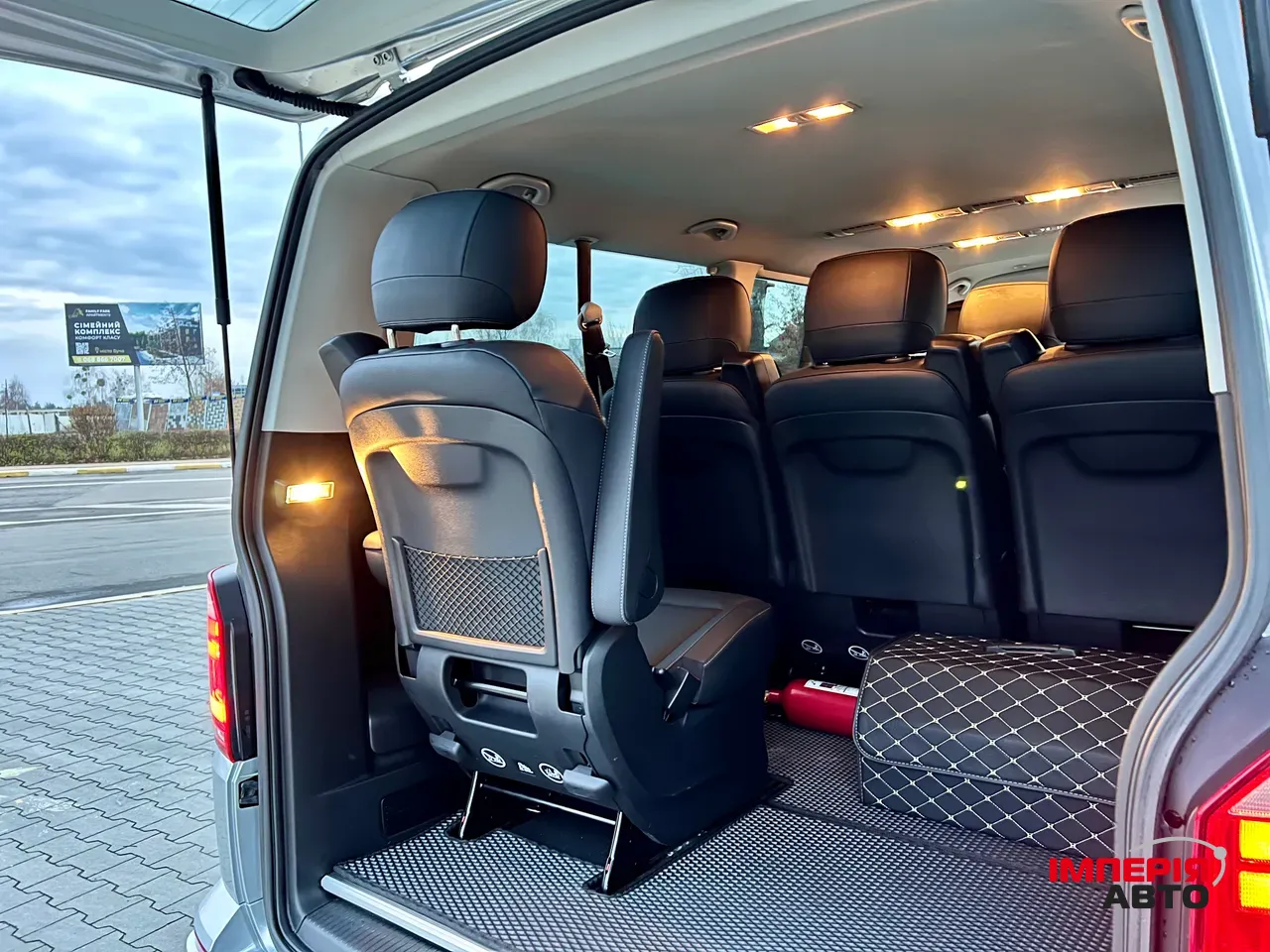 Volkswagen Caravelle - фото 23