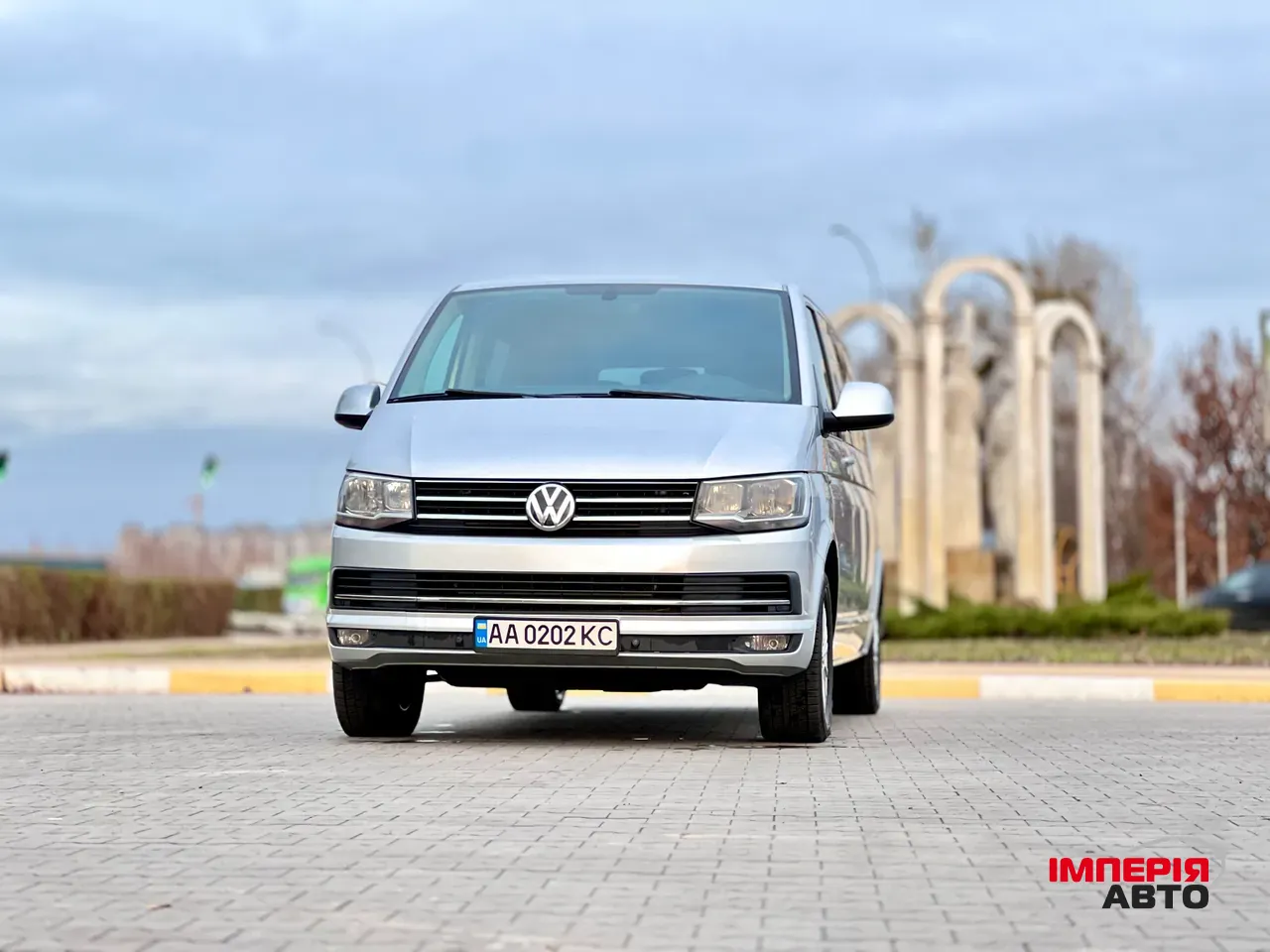 Volkswagen Caravelle - фото 11
