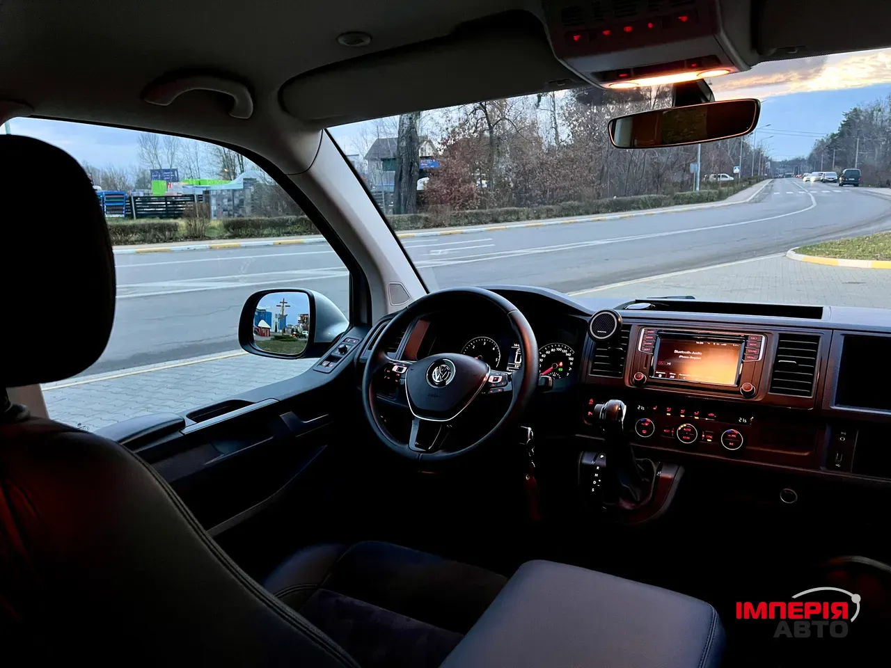 Volkswagen Caravelle - фото 29