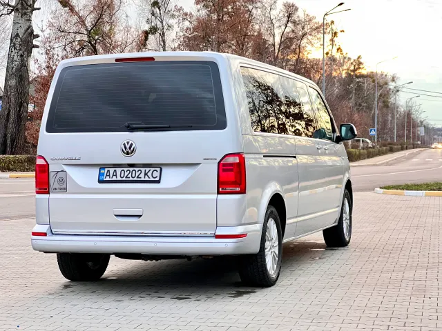 Volkswagen Caravelle - фото 4