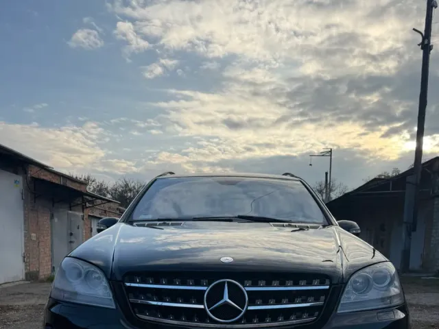 Mercedes-Benz M-Класс - фото 3