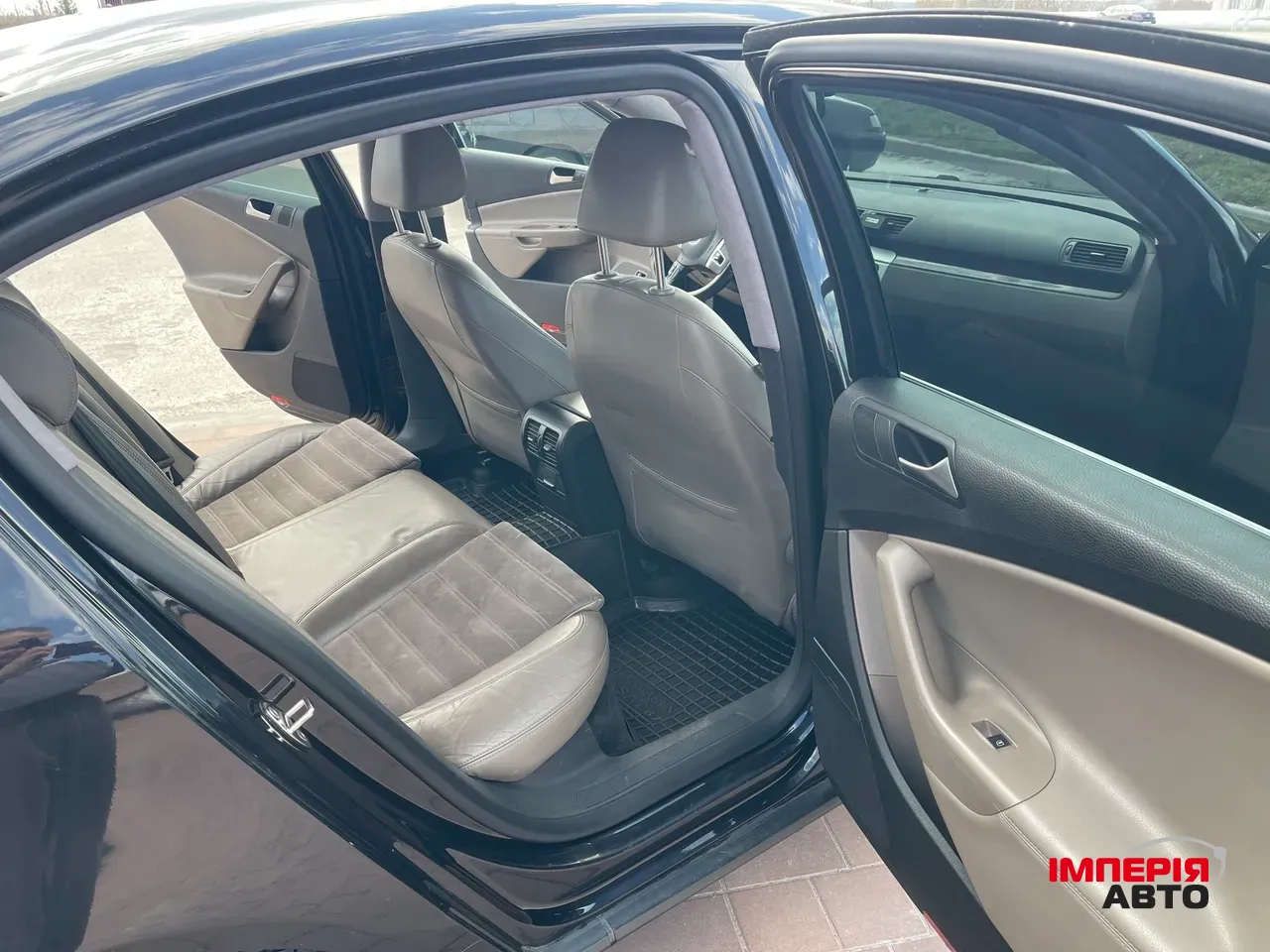 Volkswagen Passat - фото 6