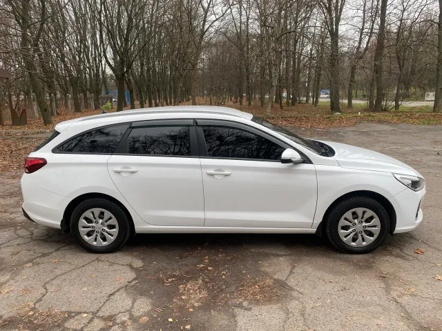 Hyundai i30 - фото 4