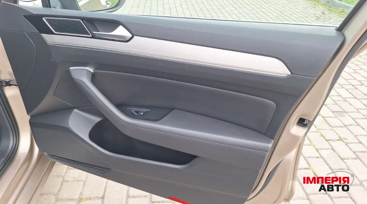 Volkswagen Passat - фото 14