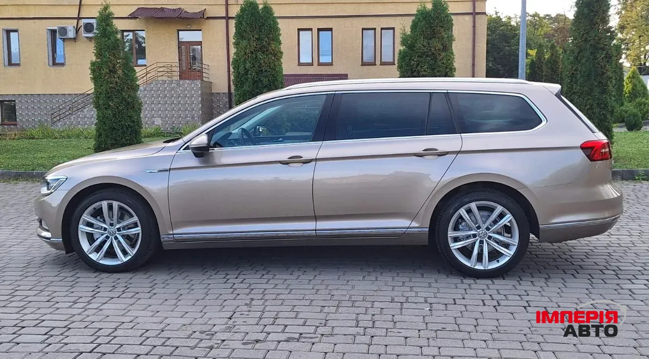 Volkswagen Passat - фото 5