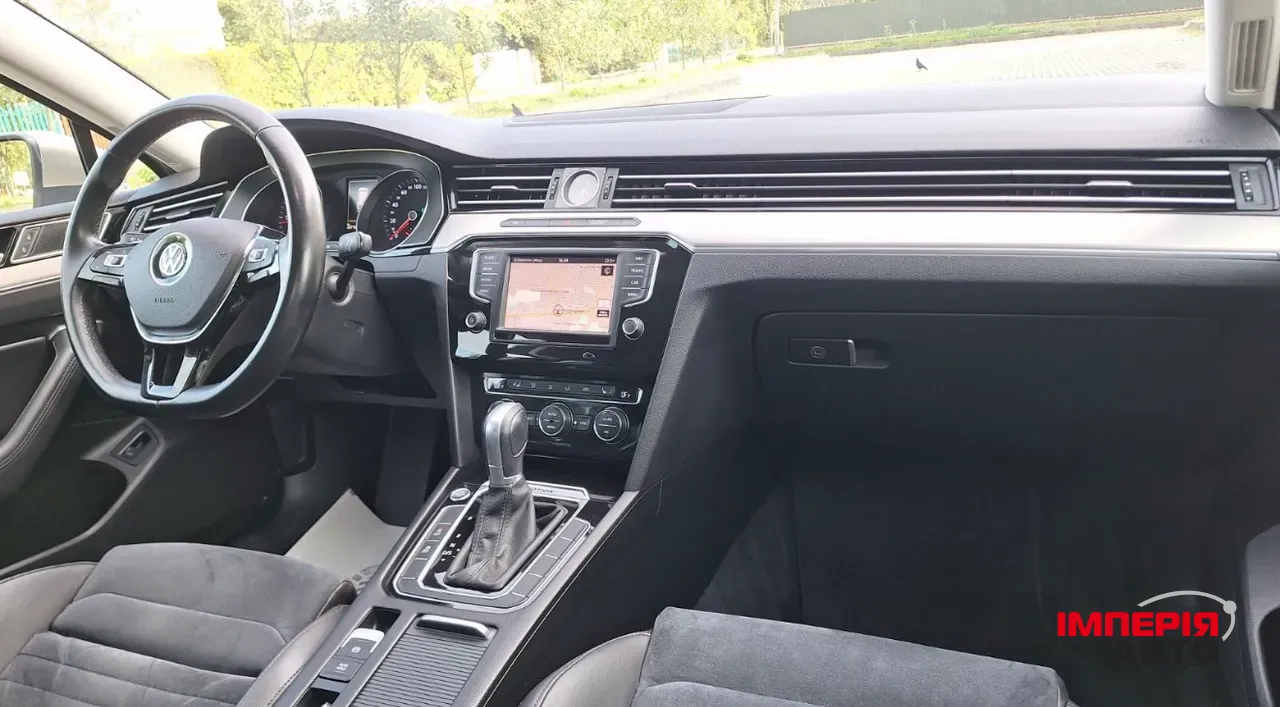 Volkswagen Passat - фото 13