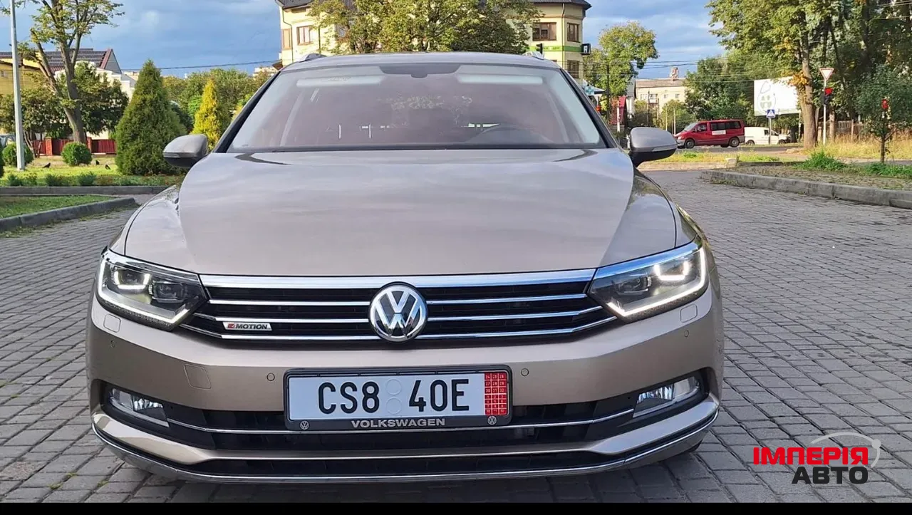 Volkswagen Passat - фото 6