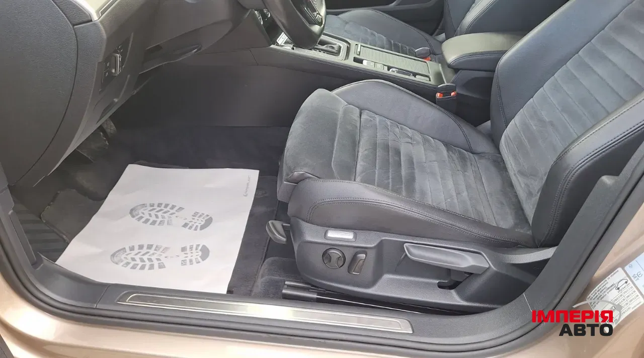 Volkswagen Passat - фото 2