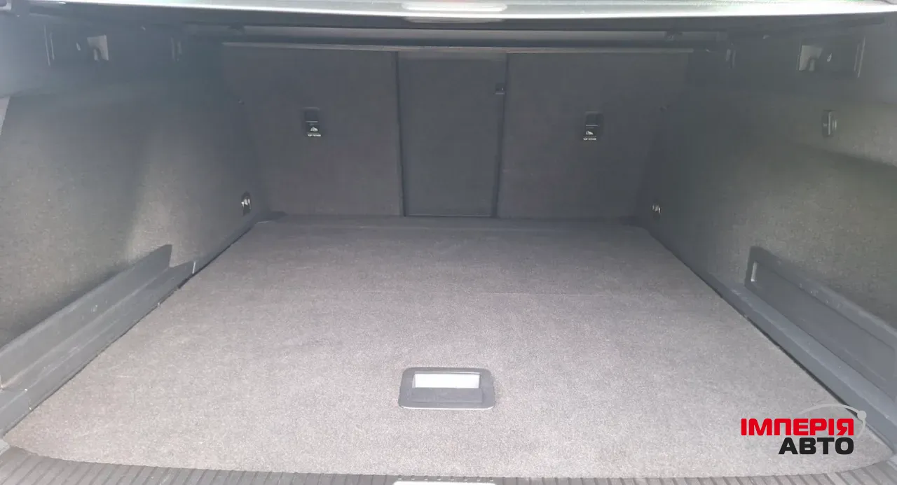 Volkswagen Passat - фото 12