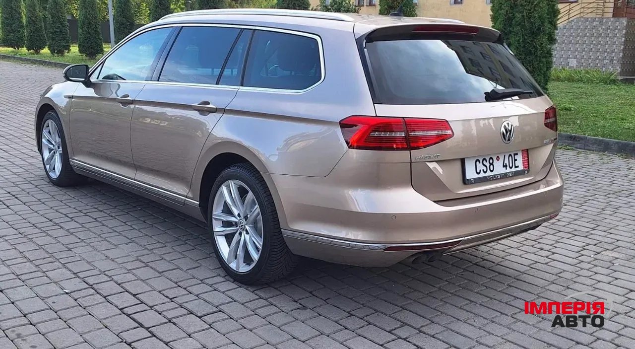 Volkswagen Passat - фото 7