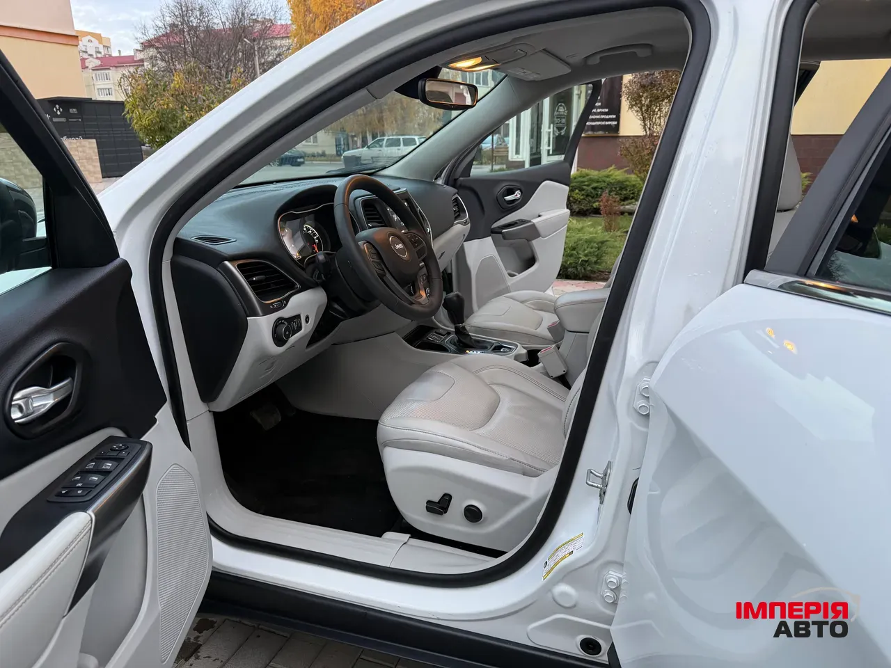 Jeep Cherokee - фото 34