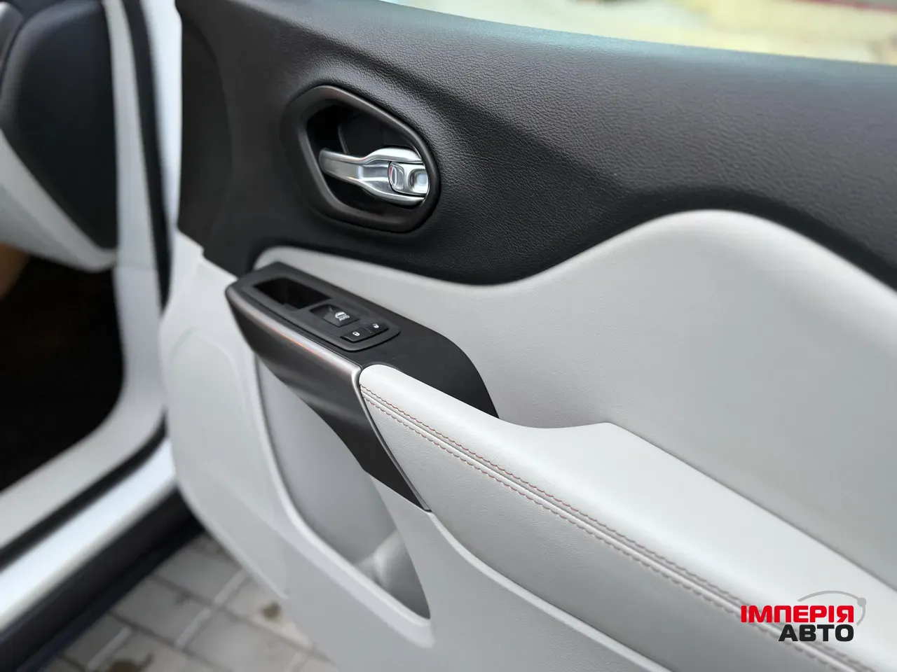 Jeep Cherokee - фото 49