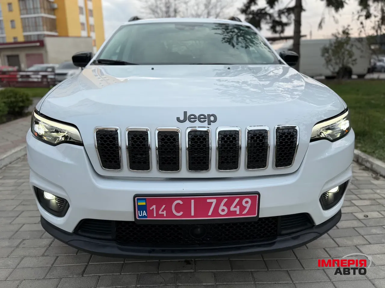 Jeep Cherokee - фото 14