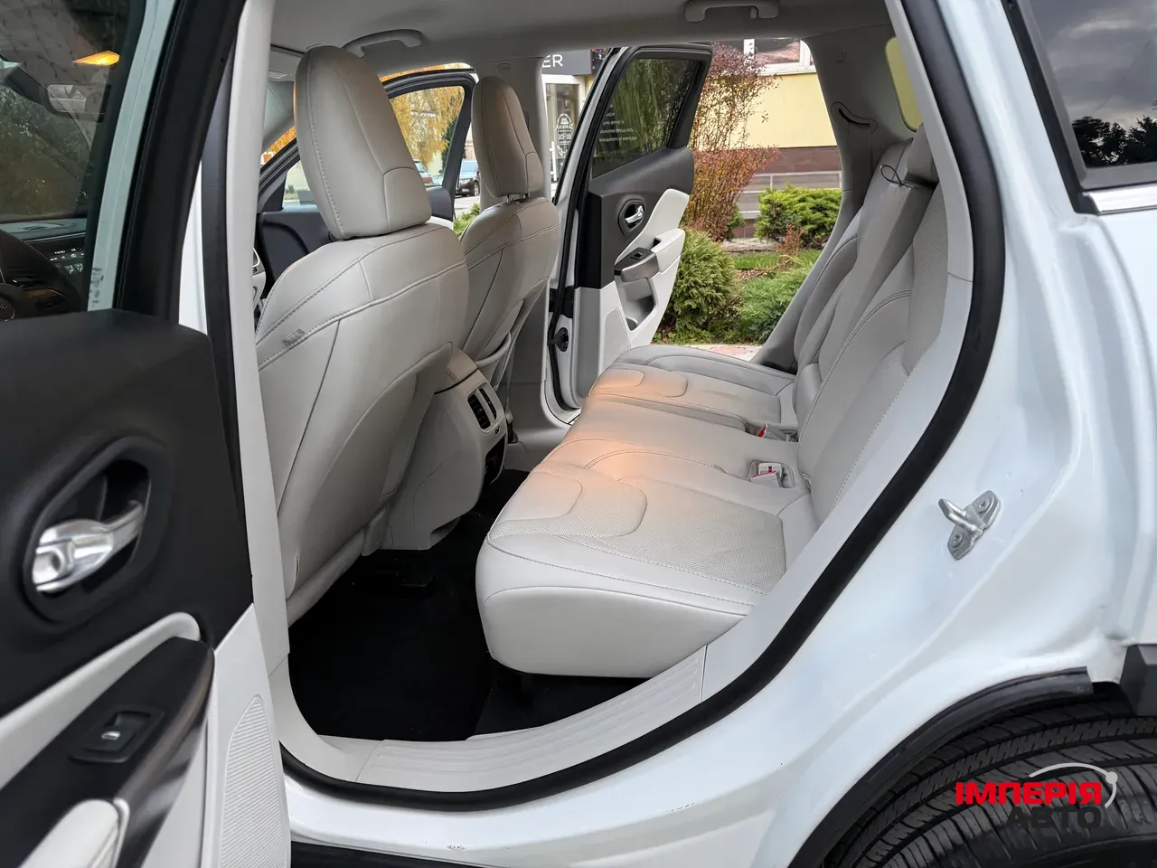 Jeep Cherokee - фото 35