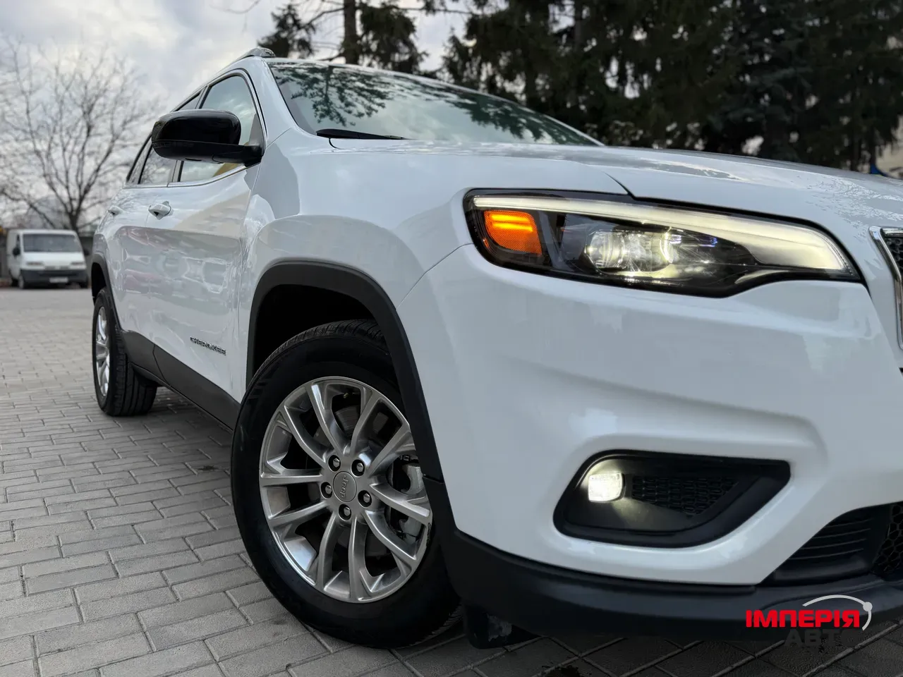 Jeep Cherokee - фото 24