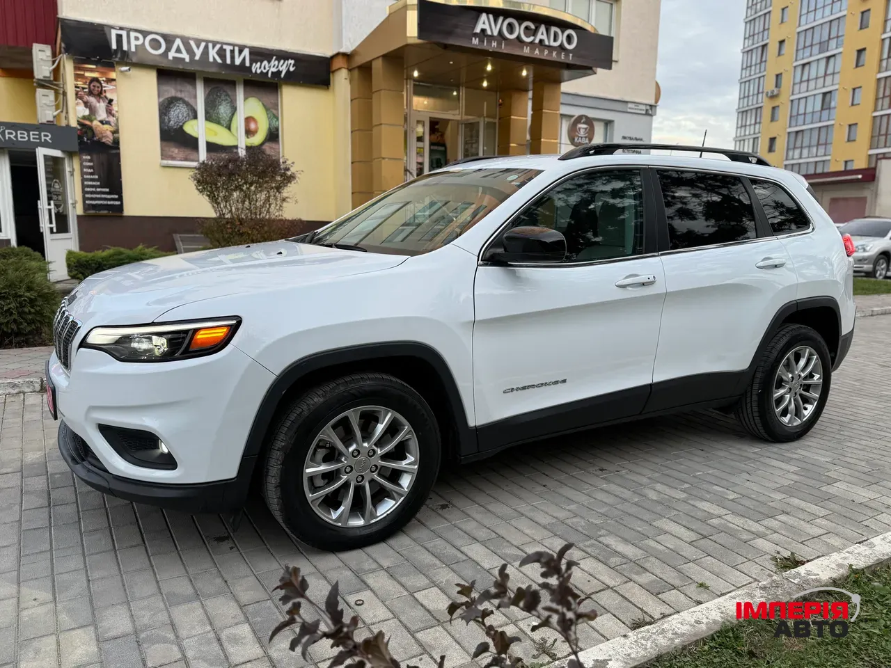 Jeep Cherokee - фото 2