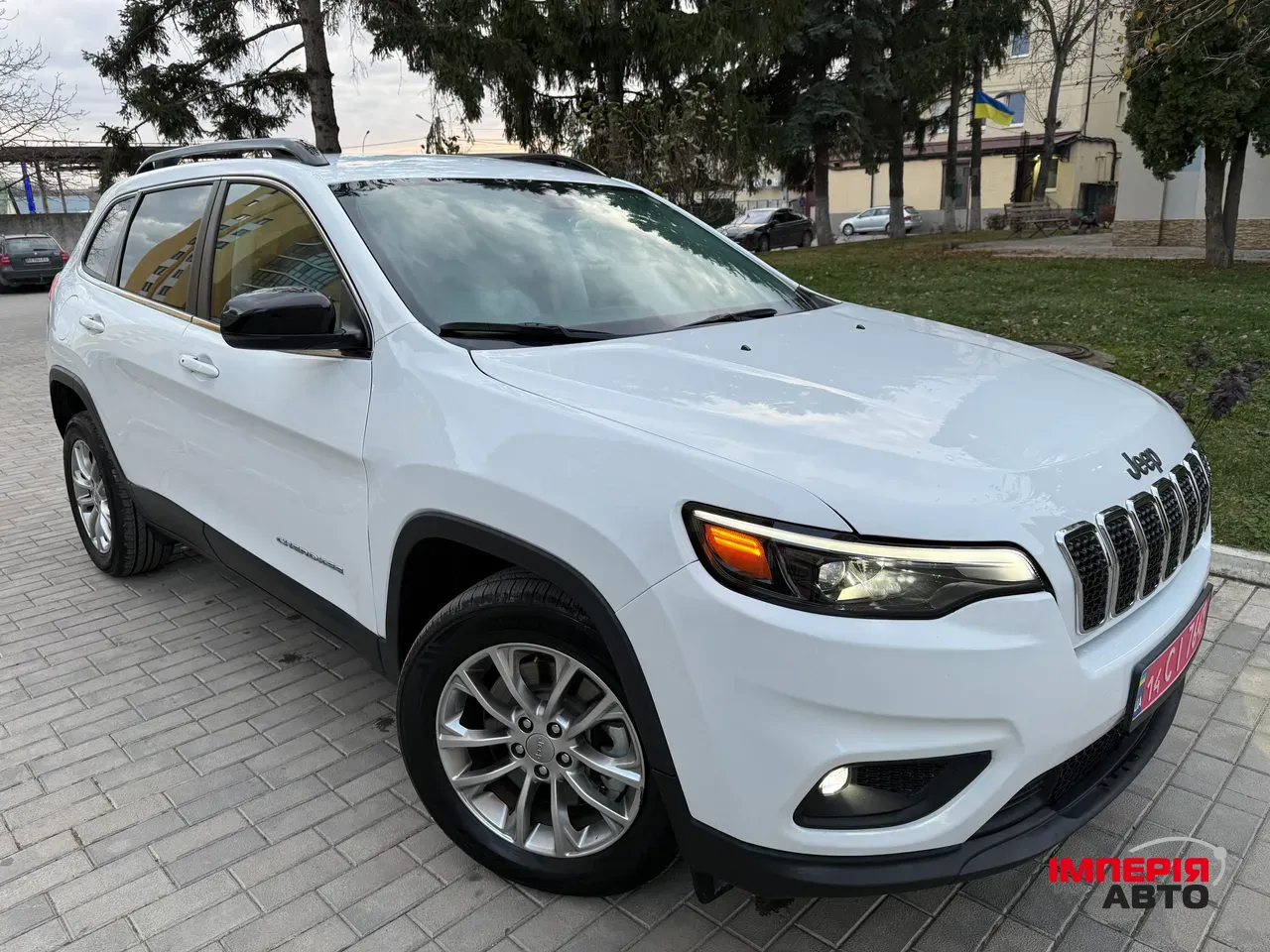 Jeep Cherokee - фото 21