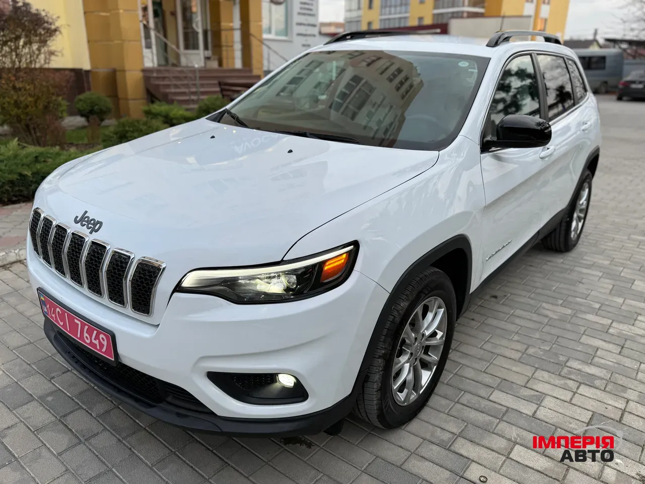 Jeep Cherokee - фото 18