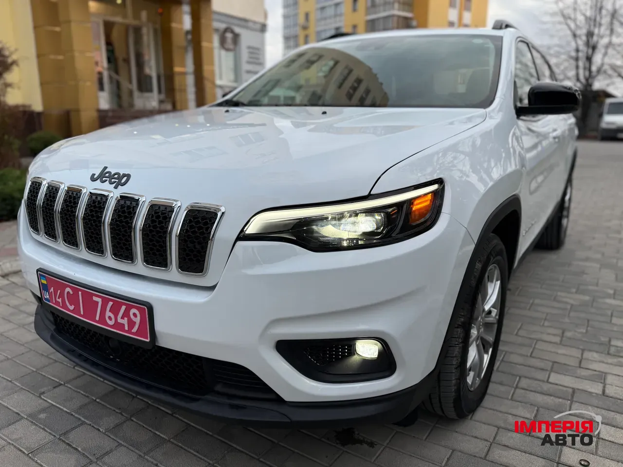 Jeep Cherokee - фото 15