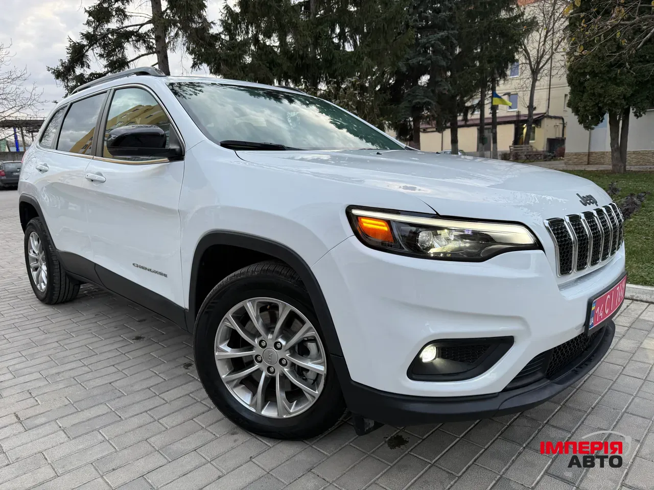 Jeep Cherokee - фото 22