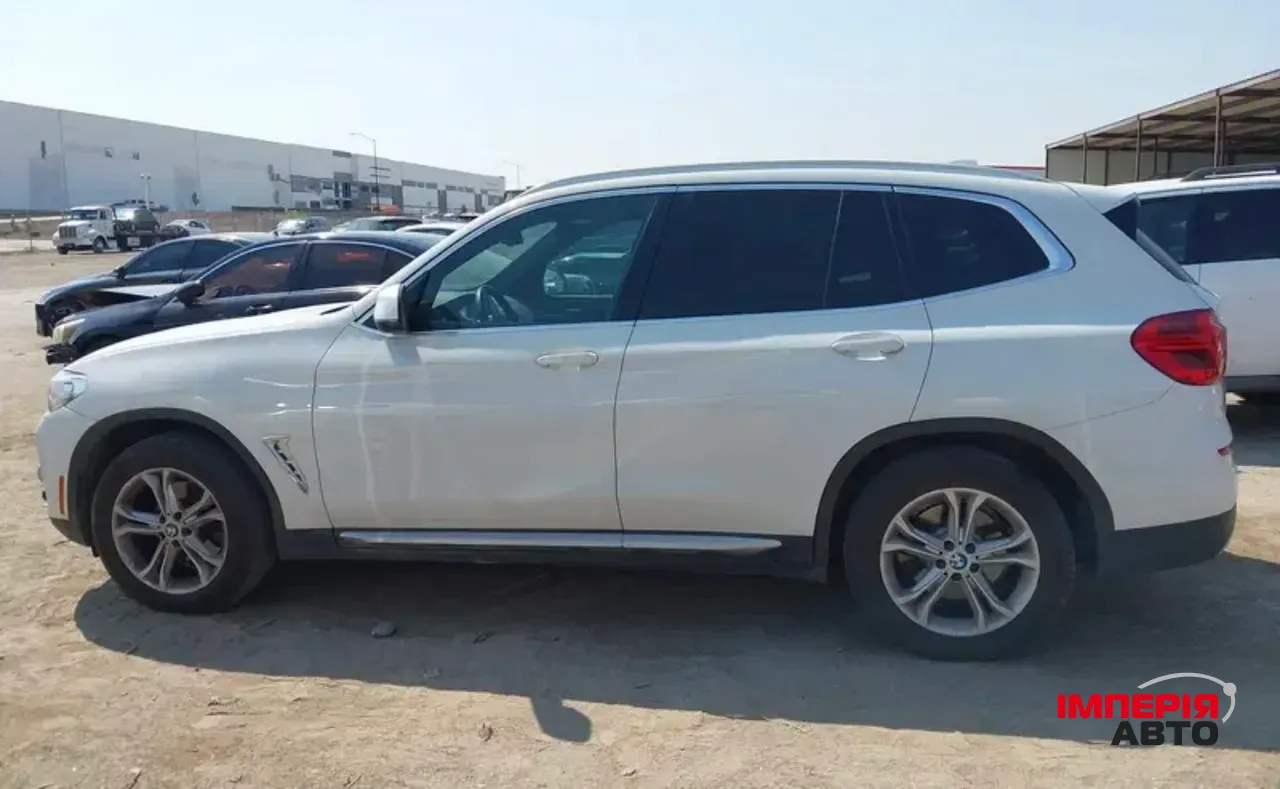 BMW X3 - фото 1