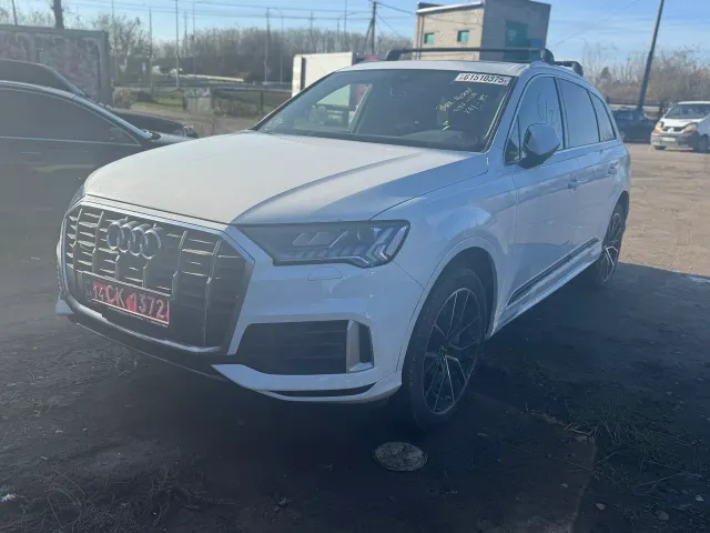 Audi Q7 - фото 2