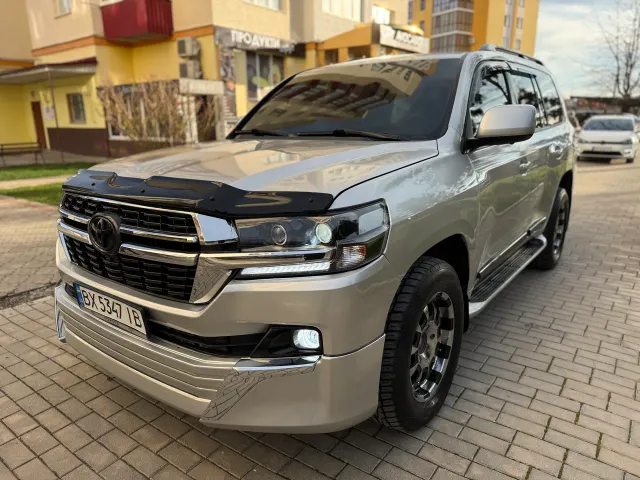 Toyota Land Cruiser - фото 1