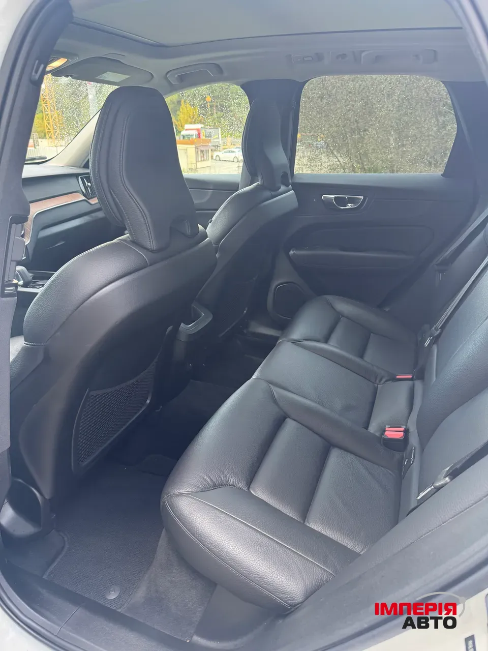 Volvo XC60 - фото 10