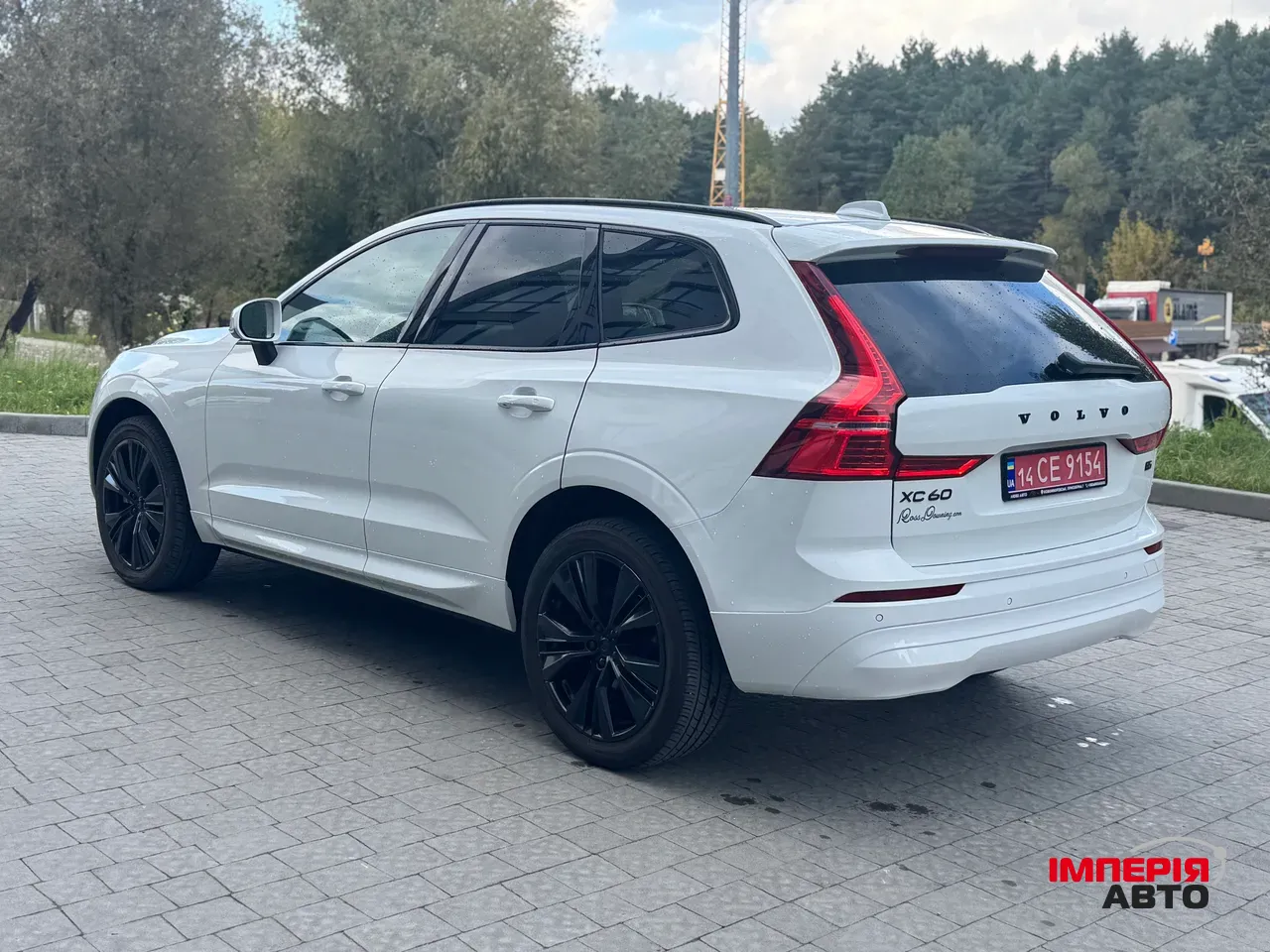 Volvo XC60 - фото 6