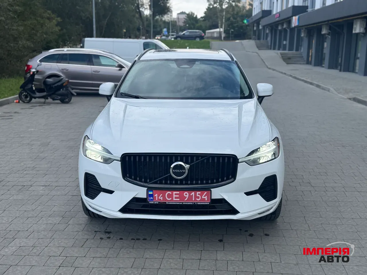 Volvo XC60 - фото 1