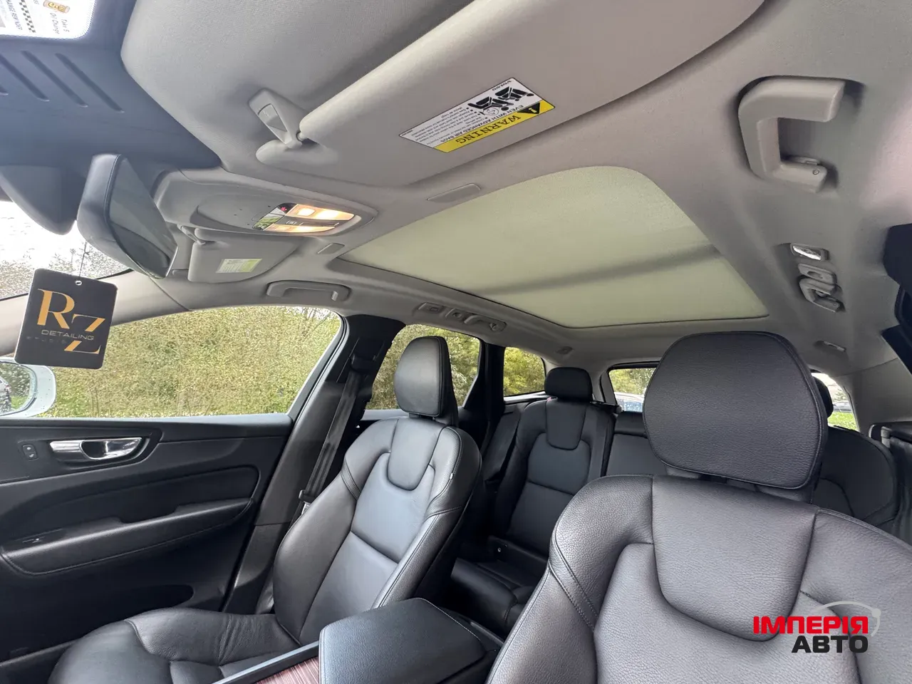 Volvo XC60 - фото 11