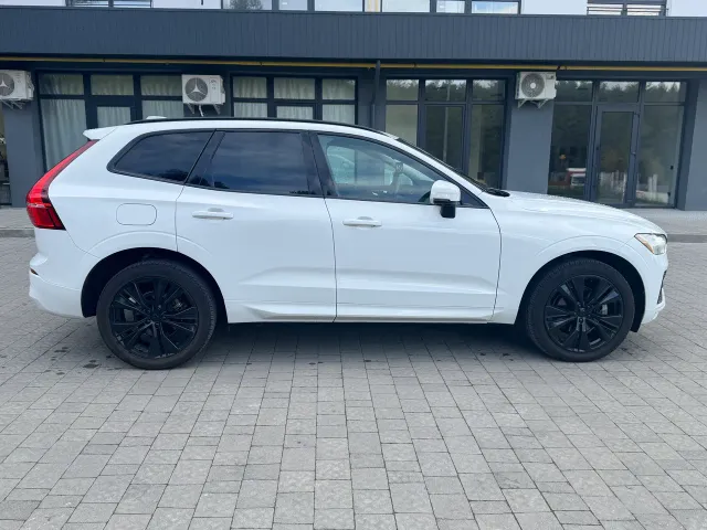 Volvo XC60 - фото 4