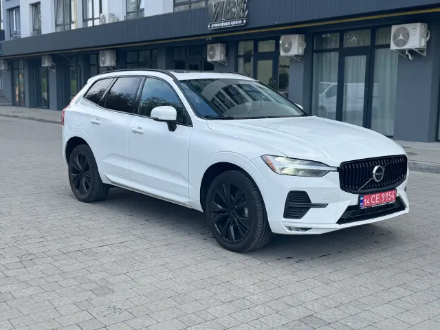 Volvo XC60 - фото 3