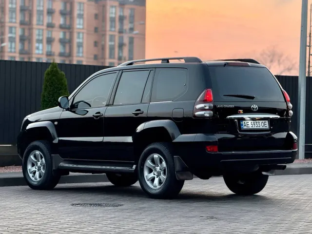 Toyota Land Cruiser Prado - фото 2