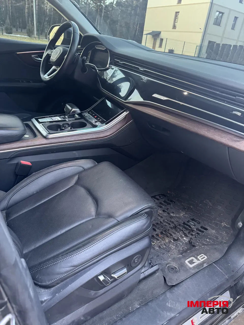 Audi Q8 - фото 24