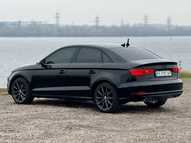 Audi A3 - фото 3